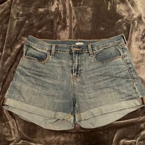Cuffed light wash jean shorts
